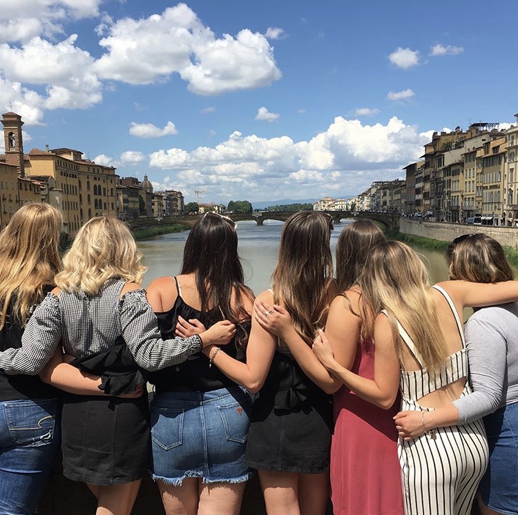 Study abroad students in Florence