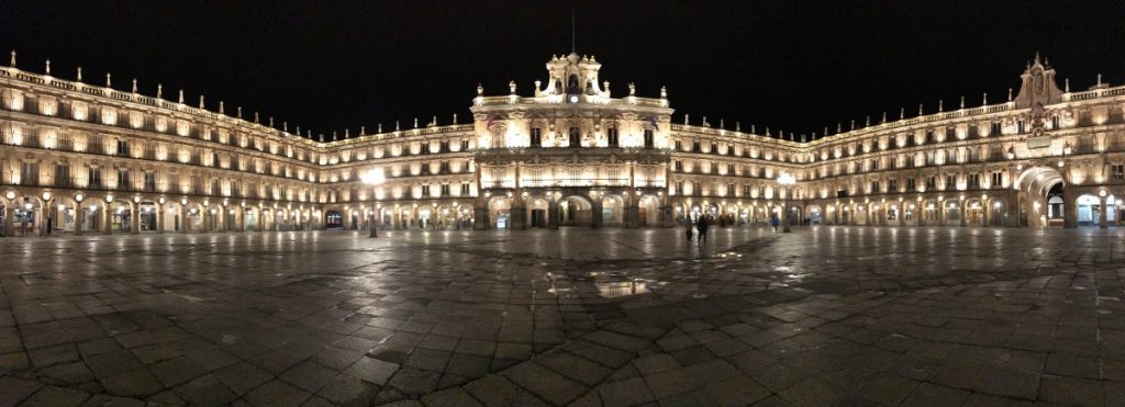 Salamanca's Plaza Mayor at night, Monica's host city