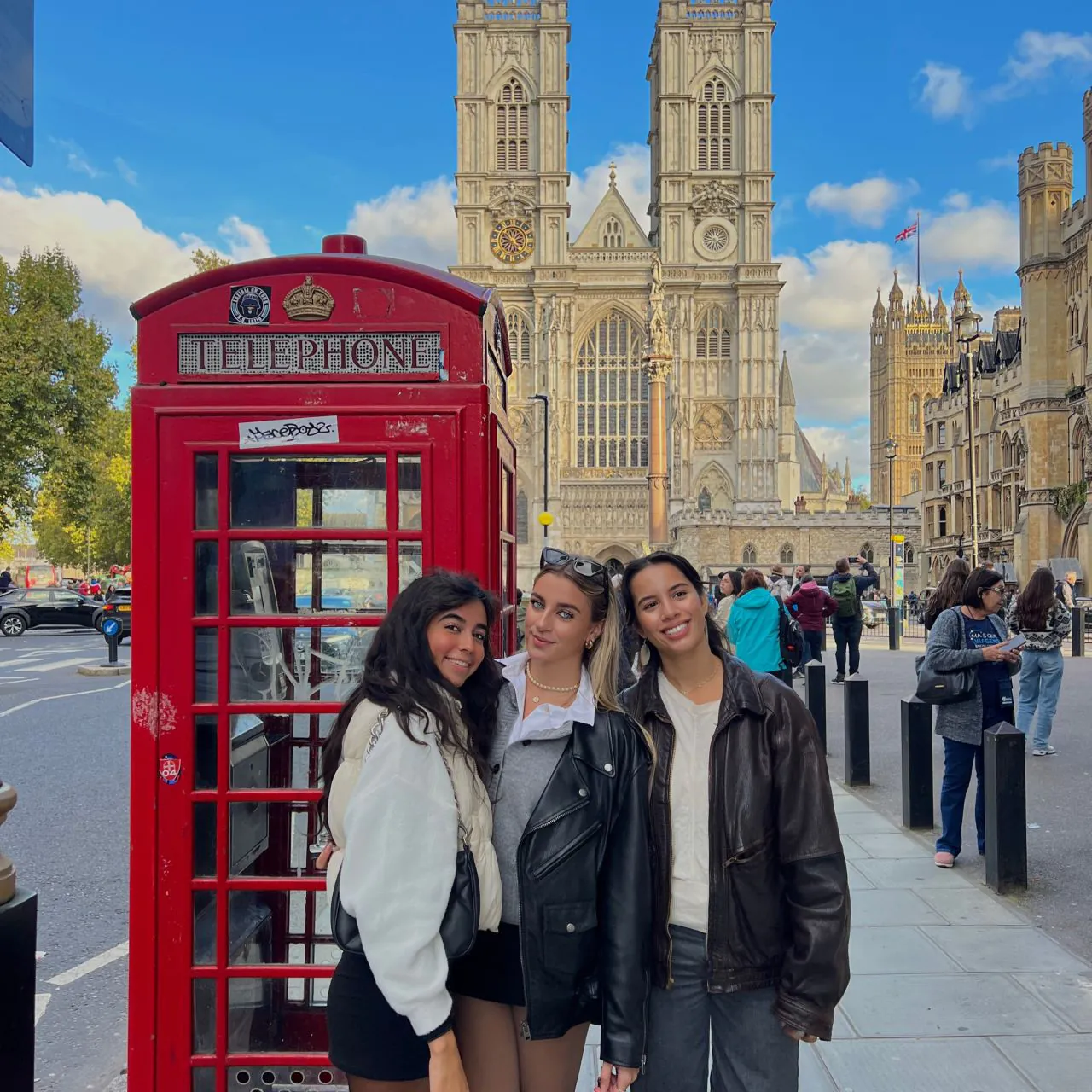 Amina Muratovic 1 making friends while studying abroad
